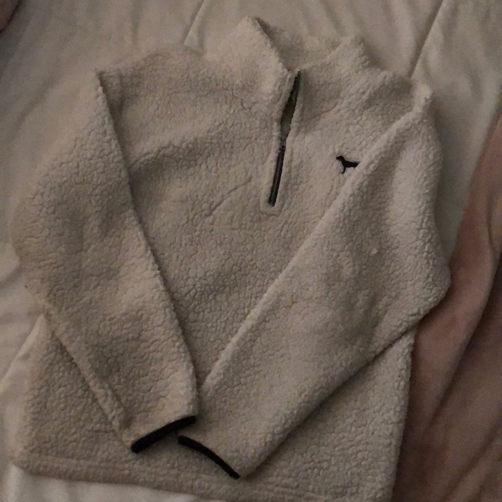 Pink by VS Sherpa jacket 😍